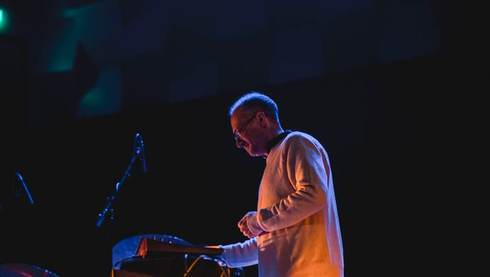 Adam Benjamin playing his keyboard