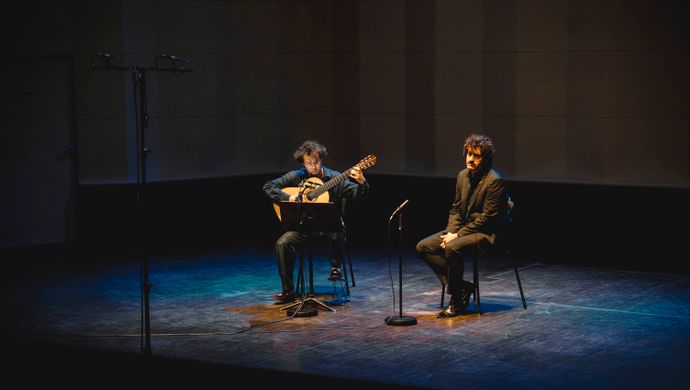 Sean Shibe en Karim Sulayman treden op op het podium