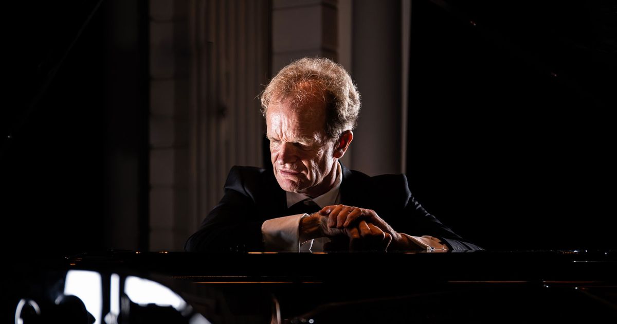 Thomas Oliemans, Cor Bakker, Bert van den Brink — van Brel tot Bennett