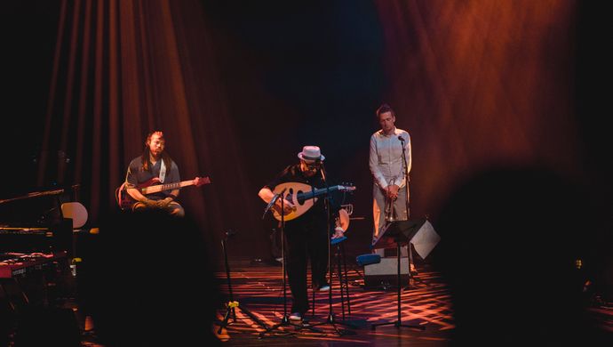 Guitarist, trumpeter and Dhafer Youssef on stage