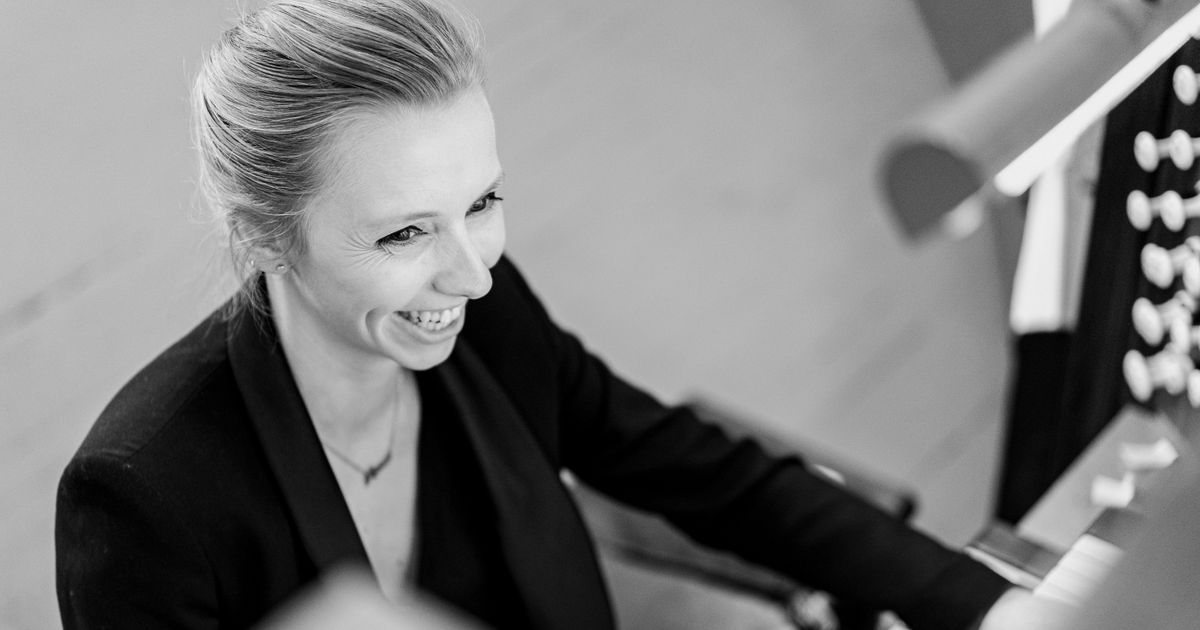 Anna Lapwood met het Philharmonia Orchestra en Laurens Symfonisch vrouwenkoor — Cosmology